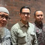 Dude Harlino Soal Bujet THR Untuk Para Pekerja