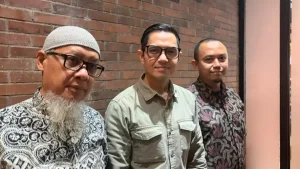 Dude Harlino Soal Bujet THR Untuk Para Pekerja