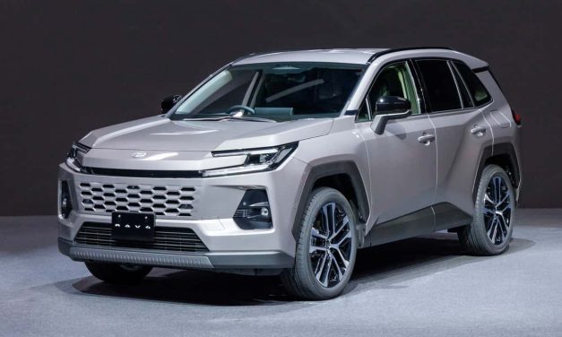 Toyota RAV4 PHEV Hadir Di Eropa, Beri Teknologi Hemat Energi