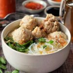 Kuliner Viral! Bakso Urat Pedas Jadi Buruan Pecinta Makan