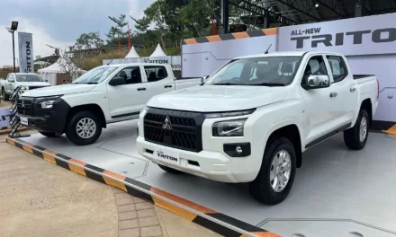 Triton 2026 Ultimate Double Cab 4WD AT Resmi Meluncur!
