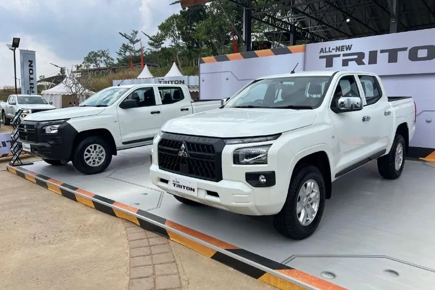 Triton 2026 Ultimate Double Cab 4WD AT Resmi Meluncur!