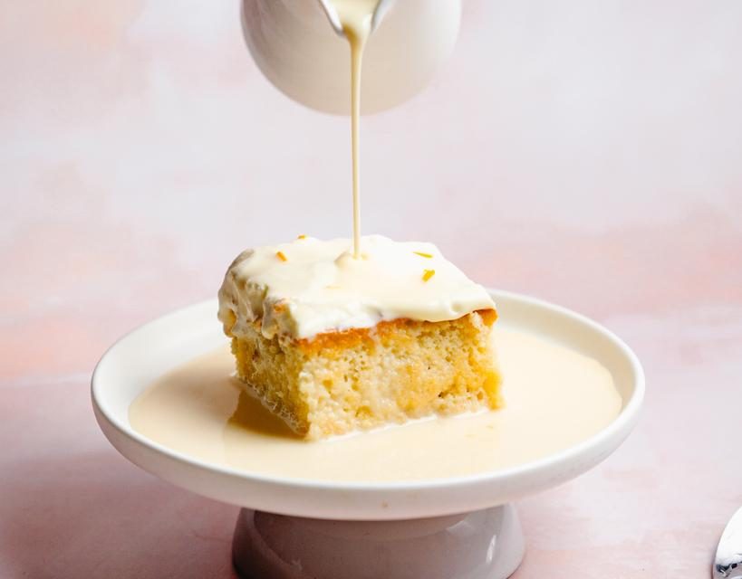 Dessert Baru Favorit! Milk Bath Cake Super Lembut Dan Aesthetic