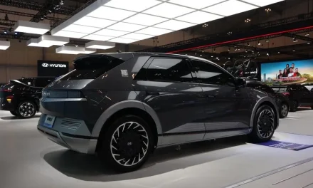 Hyundai Ioniq 5 Tampil Futuristik, Fitur Keselamatan Jadi Andalan