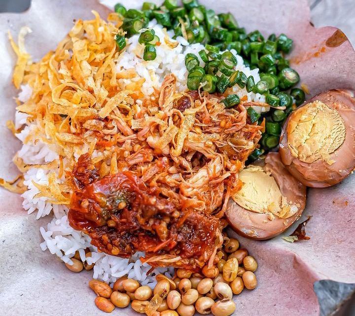 Nasi Balap Puyung: Sensasi Pedas Gurih Khas Lombok