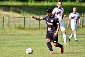 Tak Di Sangka! Pekerja Indonesia Ini Tampil Di Liga 5 Polandia