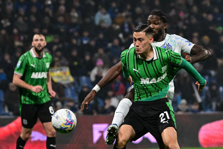 Jay Idzes Masih Absen, Pelatih Sassuolo Akui Tim Alami Kendala