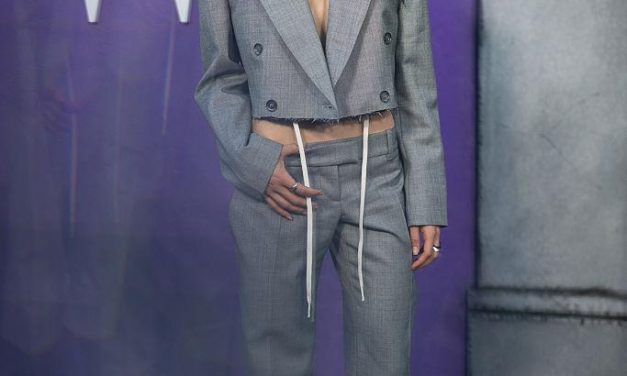 Jenna Ortega Tuai Perhatian Usai Tampil Di Esquire, Ada Apa?