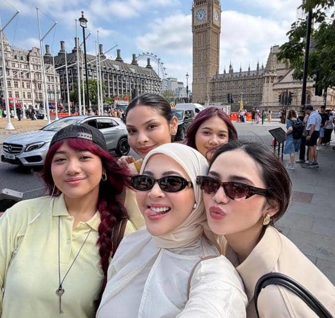 Potret Seru Kesha Ratuliu Liburan Di London Bersama Sahabat