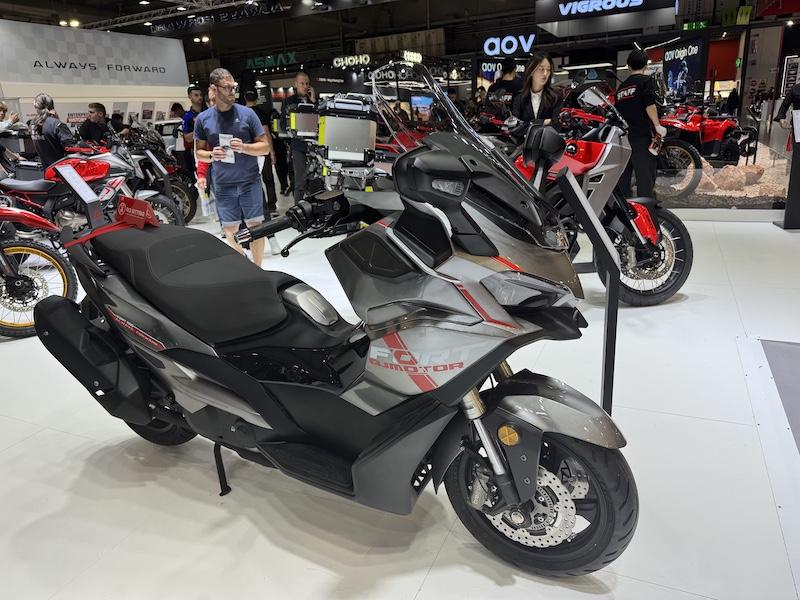Bukan Skutik Biasa! QJMotor Fort 600 Punya Tenaga 53,7 Hp