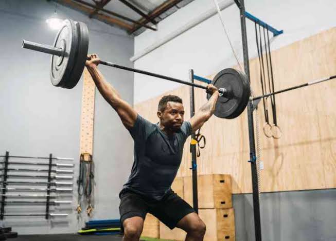 Olahraga Barbel Gym Untuk Angkat Beban