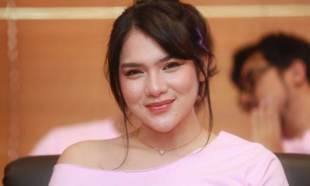 Tampil Beda! Davina Karamoy, Logat Betawi Di Film Naik Level