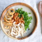 Gurih Maksimal! Bubur Ayam Hangat Dengan Topping Melimpah