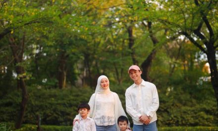 Family Trip! Rey Mbayang & Dinda Hauw Ajak Anak Main Di Seoul